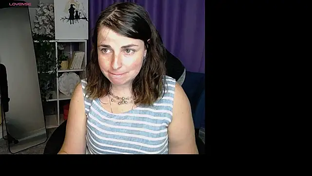 MartaEdams' Live XXX Chat