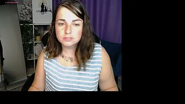 MartaEdams Chat XXX in diretta