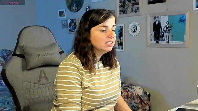 MartaEdams Chat XXX in diretta