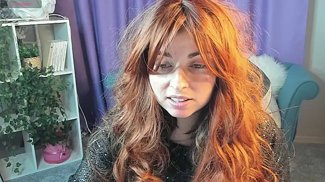 MartaEdams Adlı Modelin Canlı XXX Sohbeti