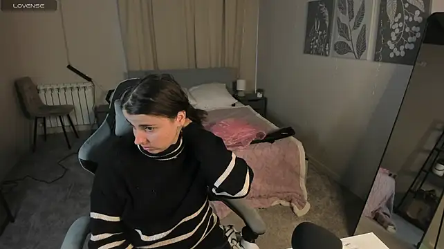 MartaEdams' Live XXX Chat