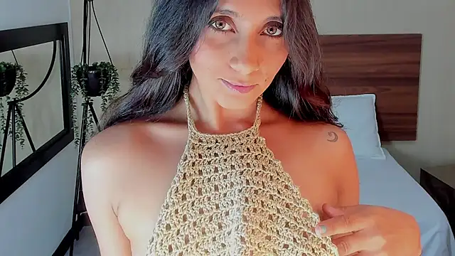 XXX chat uživo modela SamayRyann