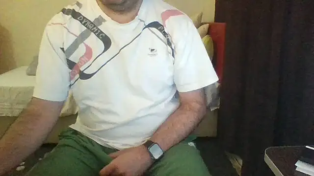 st206boy Show in webcam