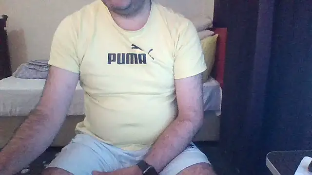 Show modela st206boy na web-kameri