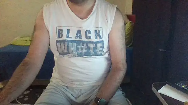 Show modela st206boy na web-kameri
