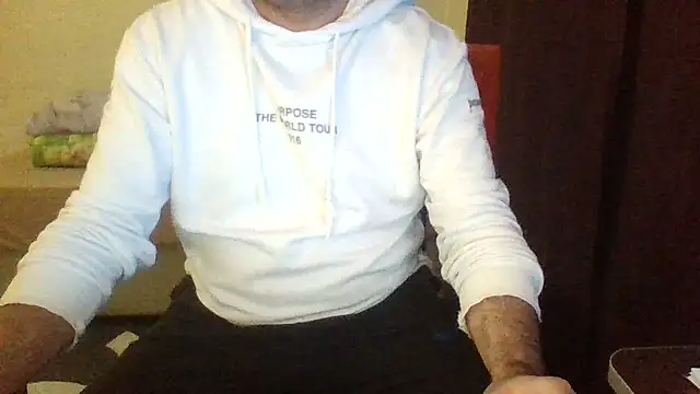 st206boy Show in webcam