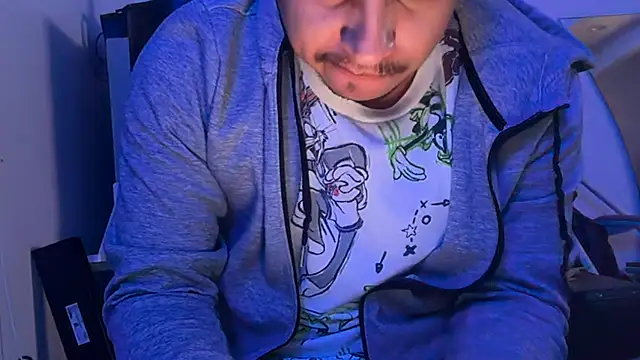 LosAngelesUncutLatino: вебкам-шоу