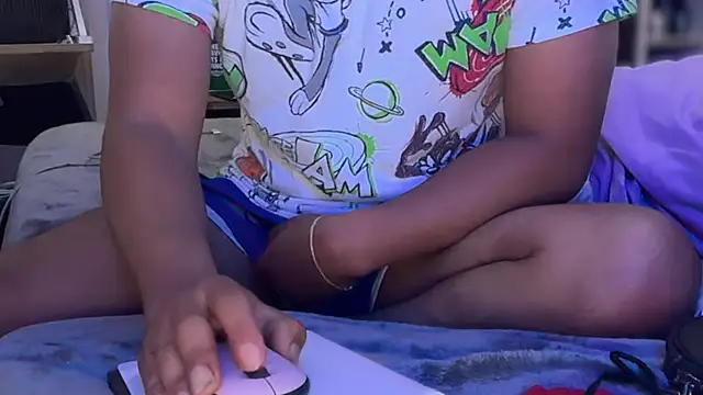 הופעת וובקאם של LosAngelesUncutLatino