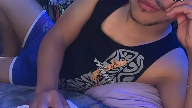 LosAngelesUncutLatino: вебкам-шоу