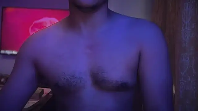 הופעת וובקאם של LosAngelesUncutLatino