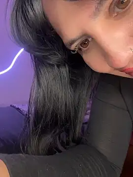 Chat +18 de Vicky_Sixx ao vivo
