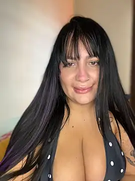 Vicky_Sixx: διαδικτυακό σόου στην κάμερα