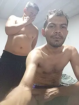 Skinyhot99 网络视讯表演