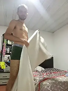 Show de Skinyhot99 na webcam