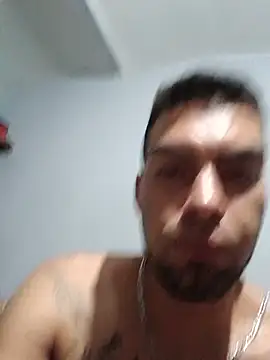 Show modela x4jonkaz47l na web-kameri