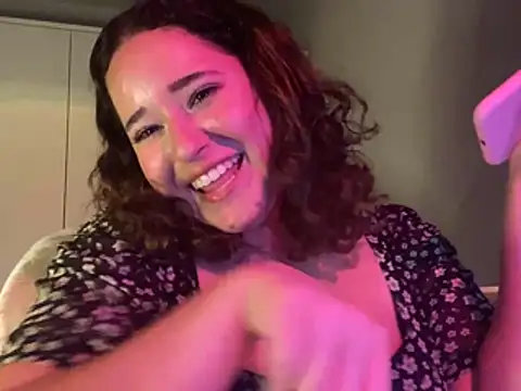 Show de helloeviesz na webcam