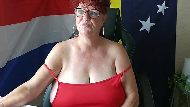 GrandJo69's Webcam Show