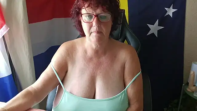 Webkamerová show GrandJo69