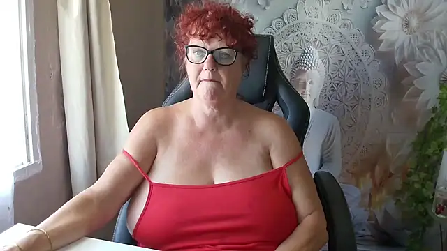 Chat XXX en directo de GrandJo69