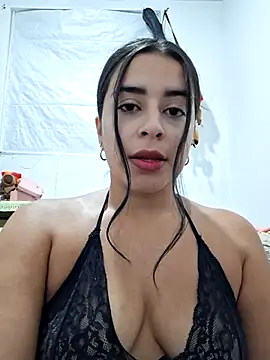 Maite_4 Show in webcam