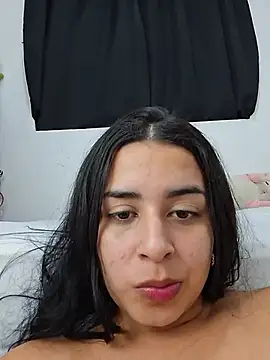 Maite_4 Show in webcam