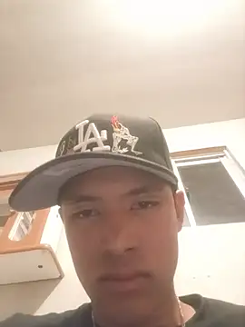 AM-AT webcam show