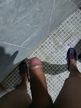 baedes345 Show in webcam