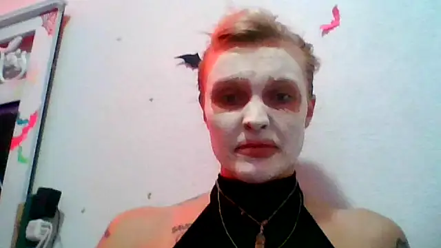 UpInTheStars Show Webcam
