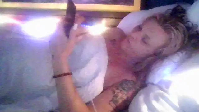 Chatroom XXX en direct de UpInTheStars