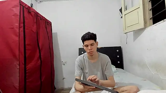 andrew_2811 Webcam-Show