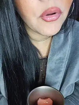 Chat +18 de PrincesinhaDeh ao vivo