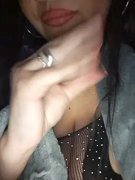 PrincesinhaDeh XXX чат на живо