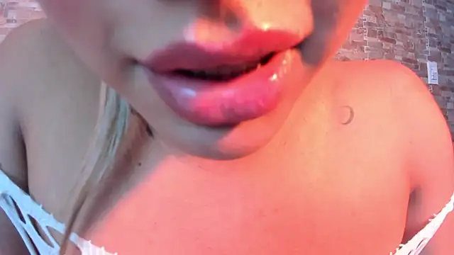 Dreams_Chloe Adlı Modelin Web Kamerası Şovu