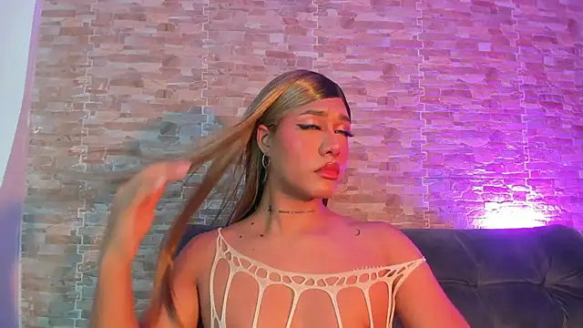 Dreams_Chloe Webcam show