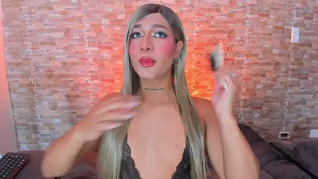 Pokazy przed kamerką – Dreams_Chloe