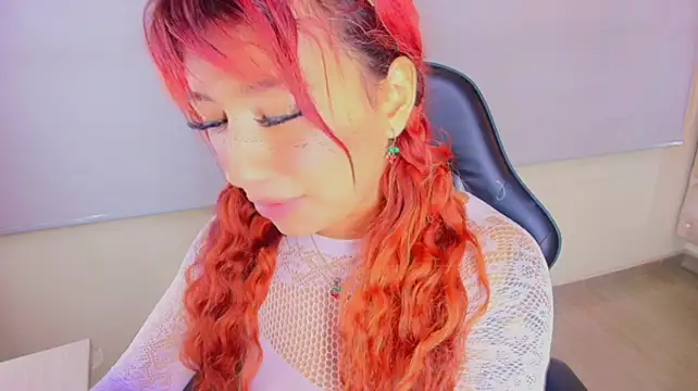 Soleil_66's Live XXX Chat