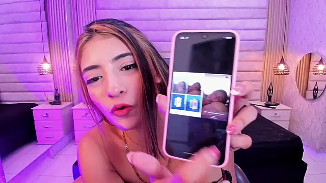 VictoriaaBlairn Live XXX chat
