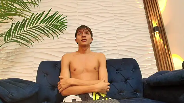 Pavo_tv Show Webcam