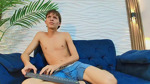 Pavo_tv Adlı Modelin Web Kamerası Şovu