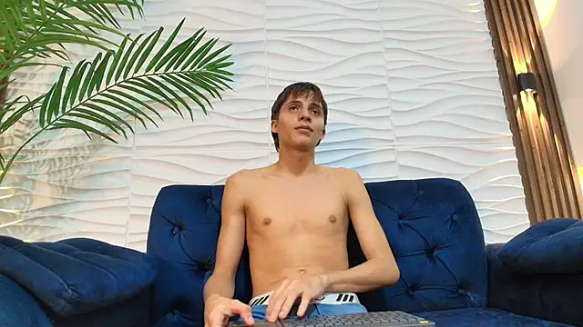 عرض كام Pavo_tv