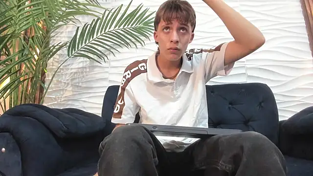 Pavo_tvn Webbikameraesitys
