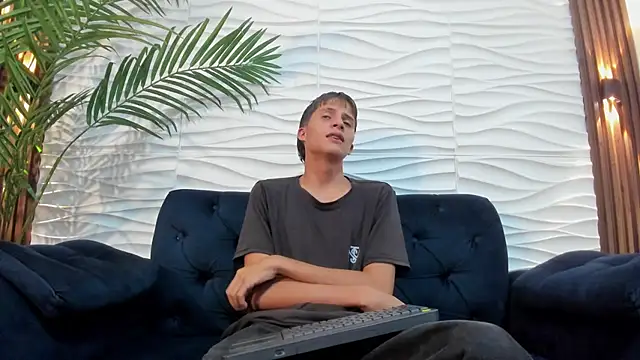Pavo_tv Webcam show