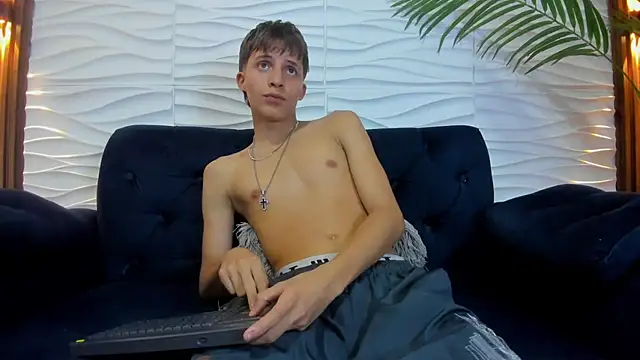 عرض كام Pavo_tv