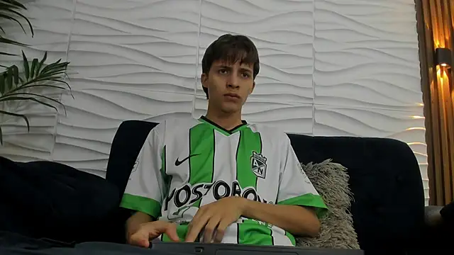 Pavo_tv – webcam-show
