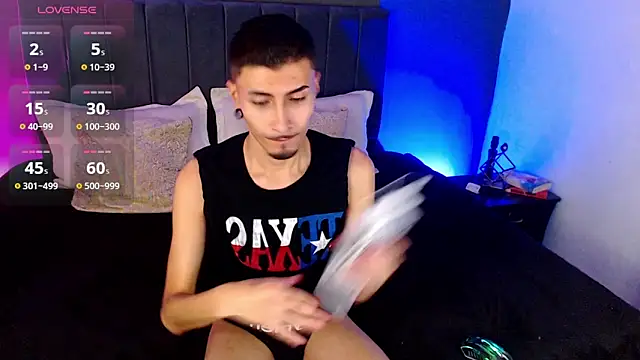 Toyboy_richard Webcamshow
