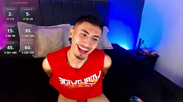 Toyboy_richard Webcam-Show