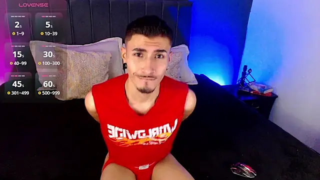 Toyboy_richard Webcam show