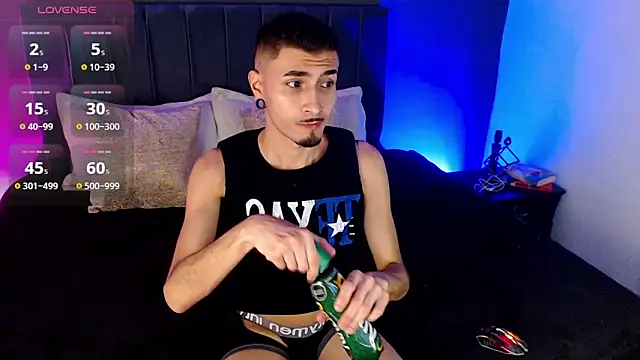 Вебкам-шоу Toyboy_richard