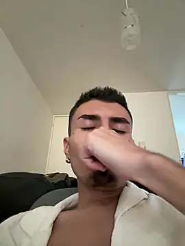 Toyboy_richard Show Webcam