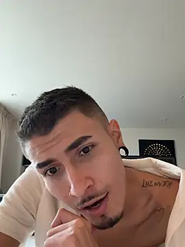 Toyboy_richard Webcam Show